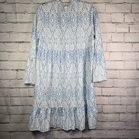 WOMENS BOHO BELL SLEEVE BLUE AND WHITE ALL OVER PRINT  VNECK  DRESS SIZE MED - Picture 2 of 9